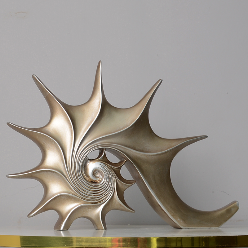 Nordic Light Luxury Conch Sculpture – Modern Home & Office Decoration
