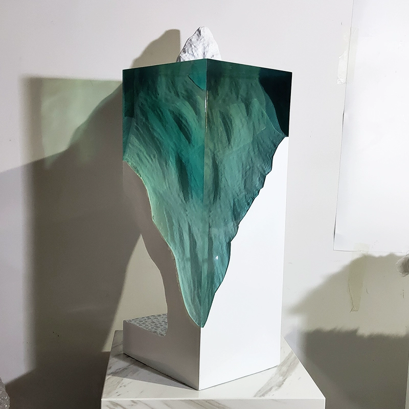 Epoxy Resin Marine Art Sculpture – Modern Creative Decoration for Hotels & Model Rooms