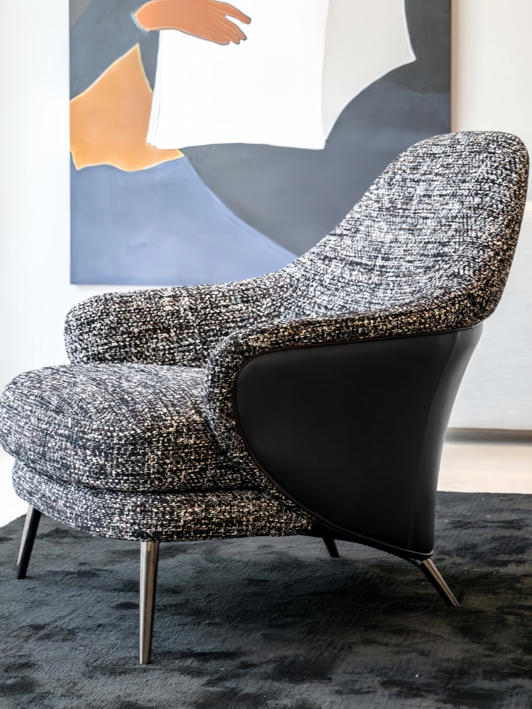 Italian Designer Tiger Chair - Image 4