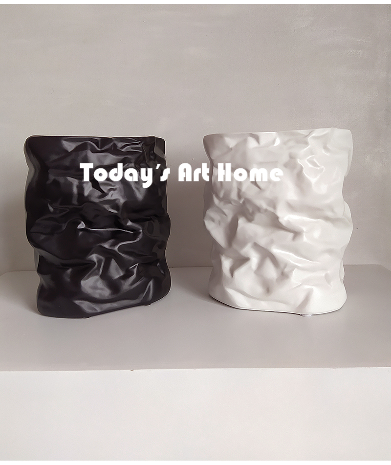 Modern Pleated Ceramic Vase – Artistic White Paper Bag Style - Image 4