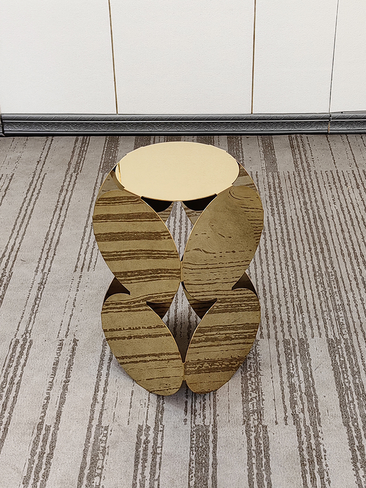 Italian Wasabi-Style Edge Table – Stainless Steel Round Accent - Image 2