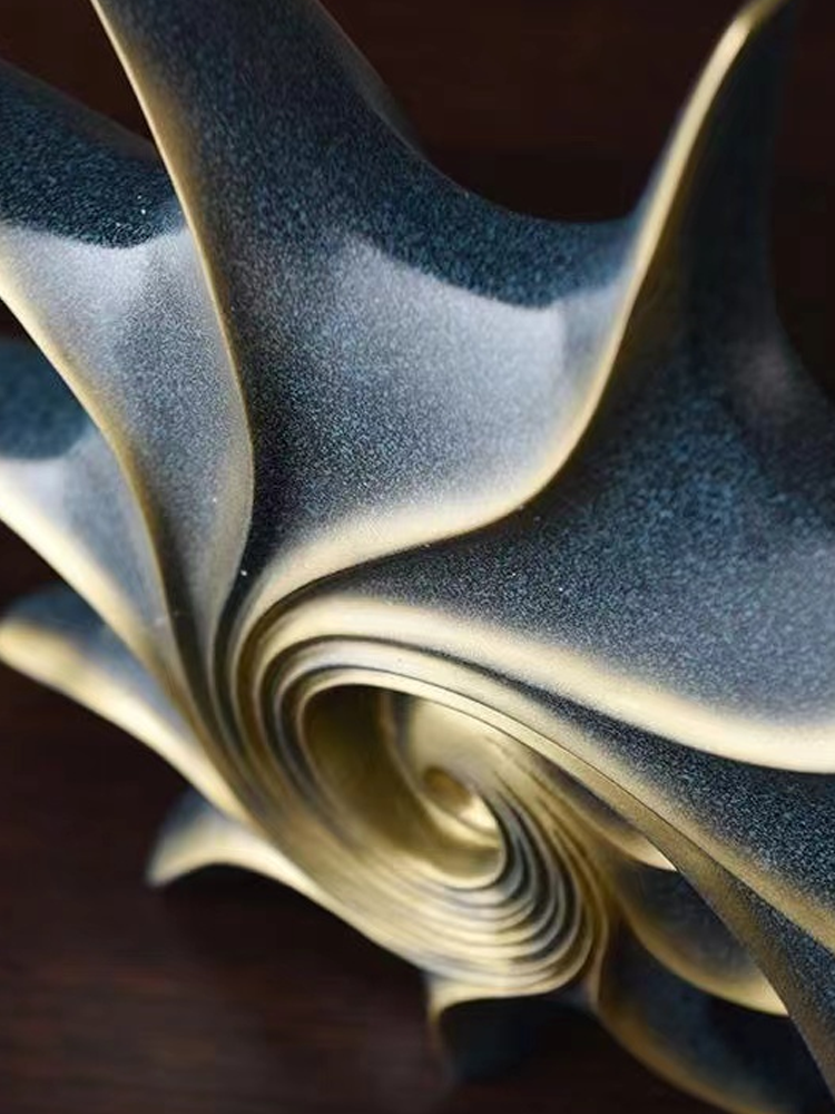 Nordic Light Luxury Conch Sculpture – Modern Home & Office Decoration - Image 3